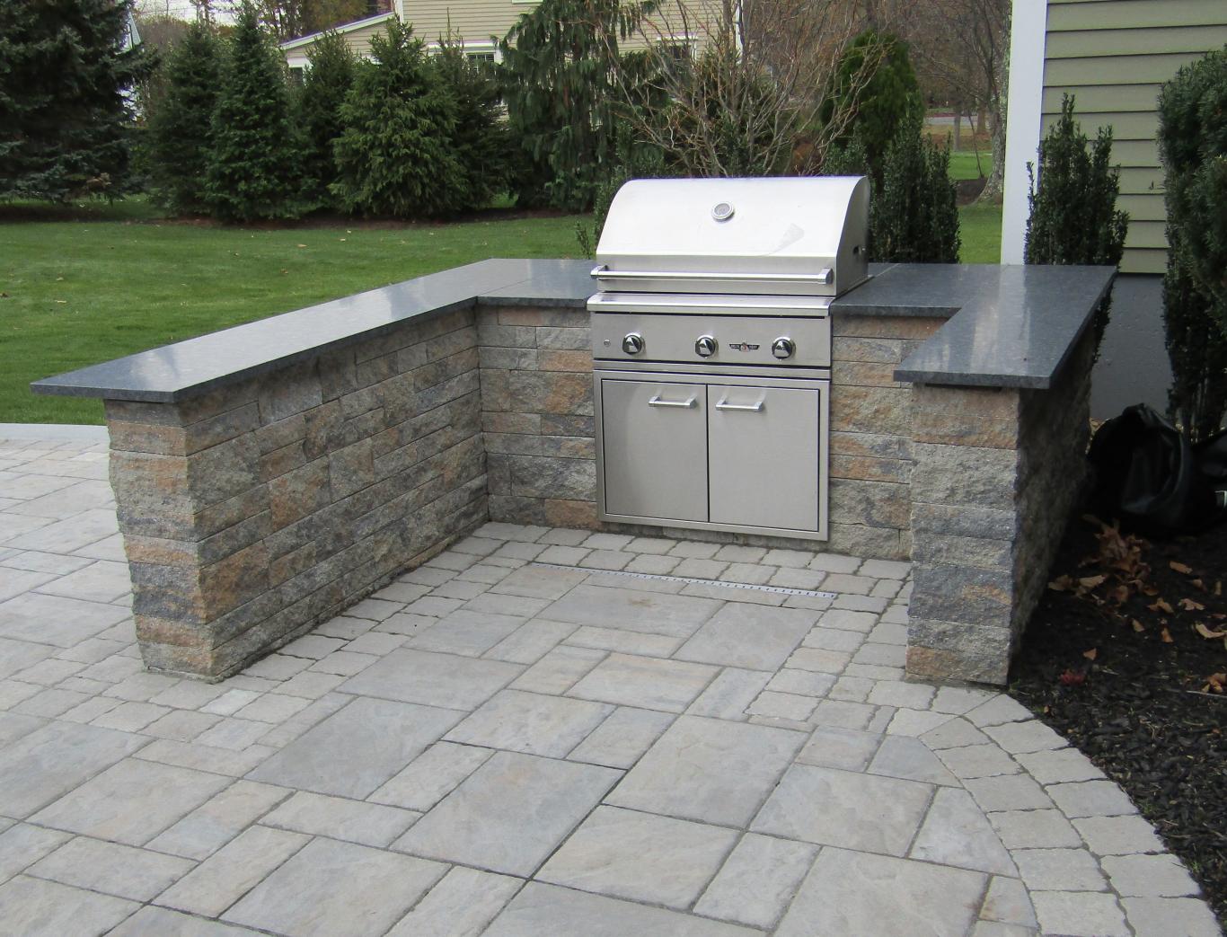 Outdoor Kitchens